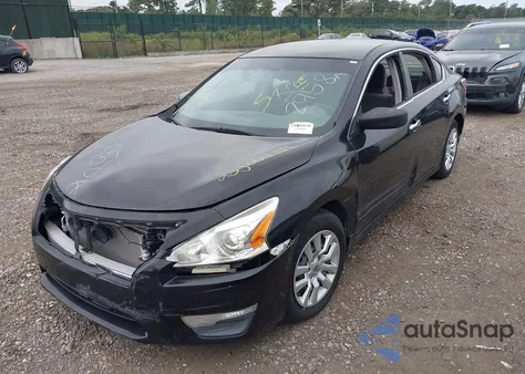 2013 Nissan Altima 2.5 S z USA, uszkodzony, nr VIN 1N4AL3AP8DC226306